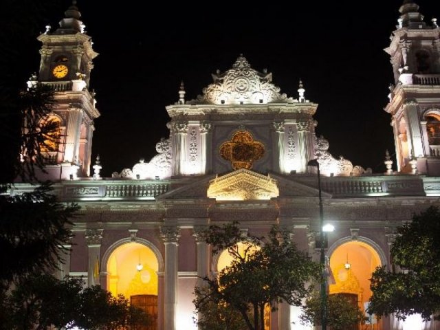 Día 1: Salta
