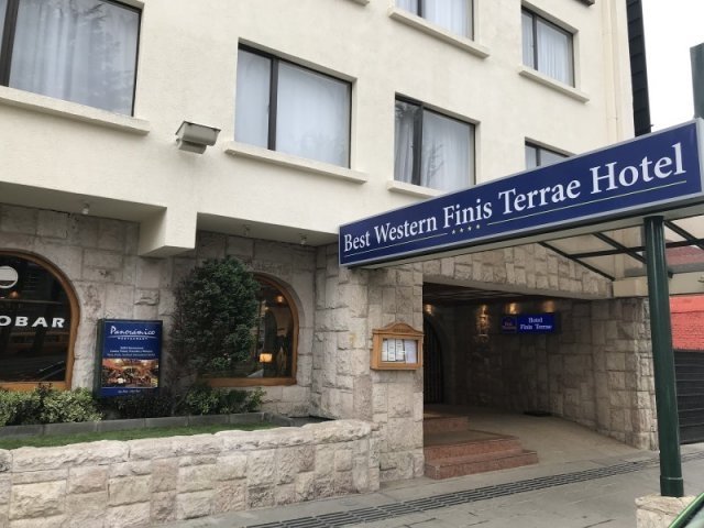 hotel-img