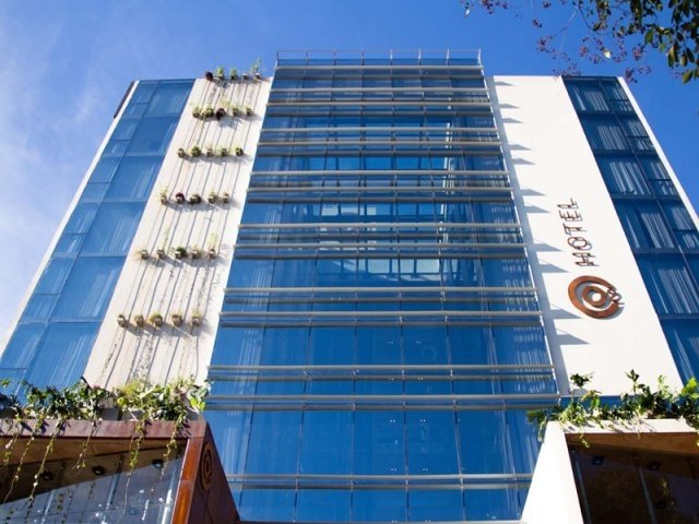 hotel-img
