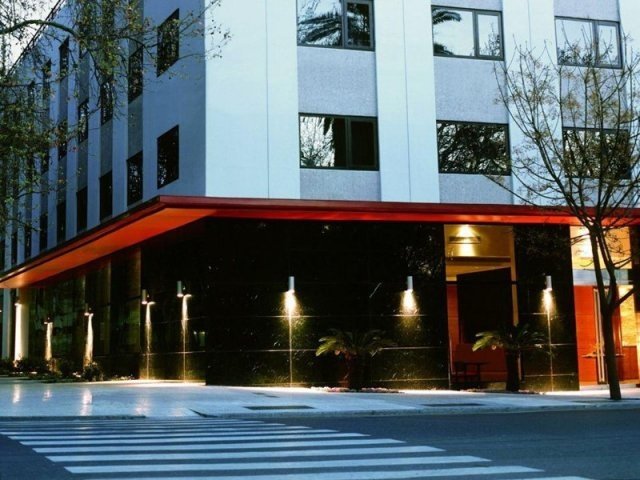 hotel-img